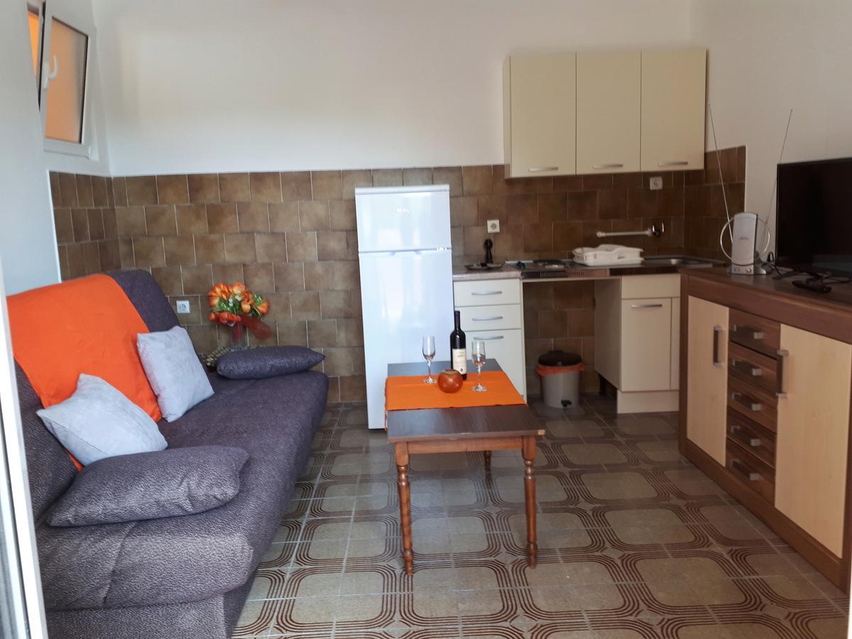 Apartments Vitic ซูโตมอเร ภายนอก รูปภาพ